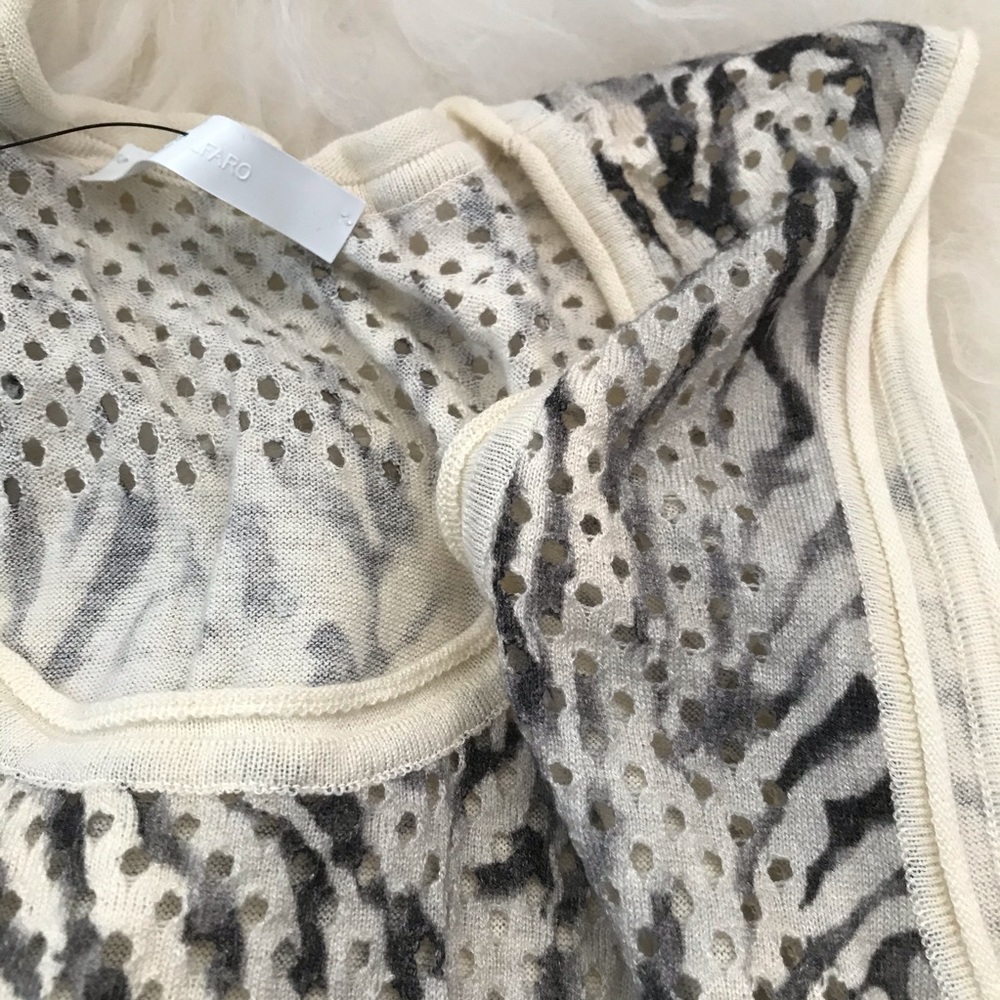 VICTOR ALFARO Printed Laser Cut Top - Picture 7 of 7
